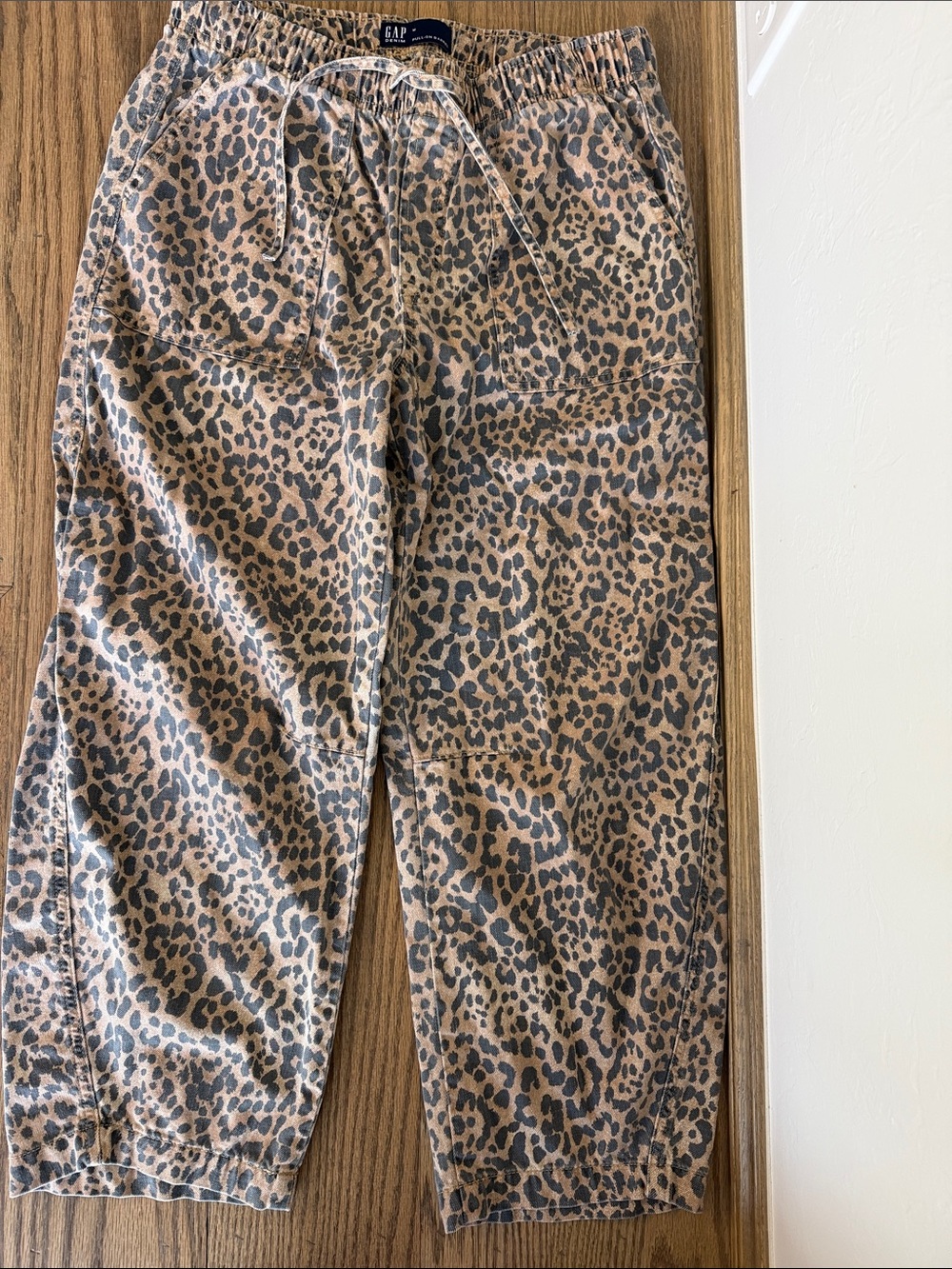 GAP Leopard Print Pull-On Barrel Jeans - Tan & Black